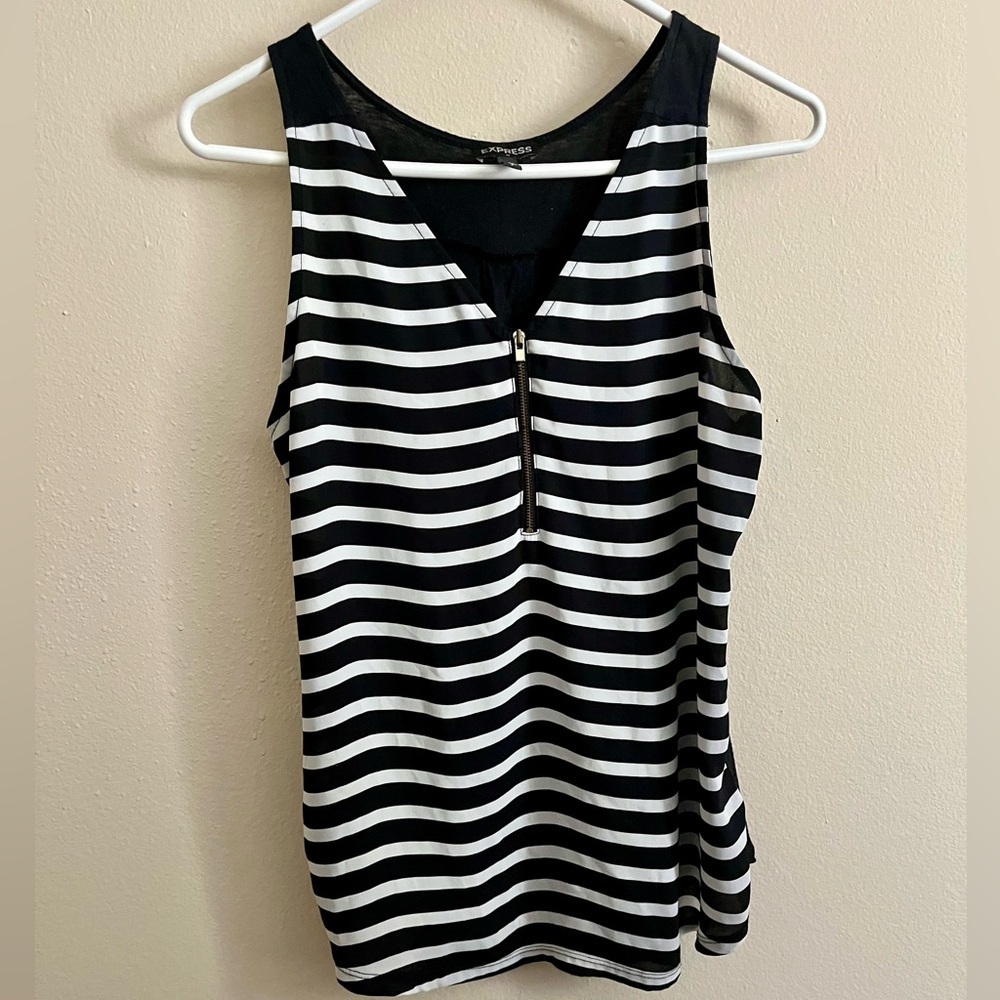 Express Striped Zippered Tank - Picture 2 of 6